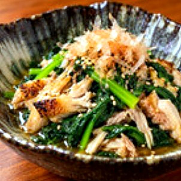 炭火香る国産鶏とほうれん草のお浸し